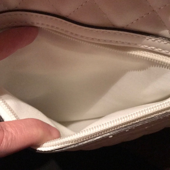 Liz Claiborne Claudia shopper tote - Picture 3 of 7